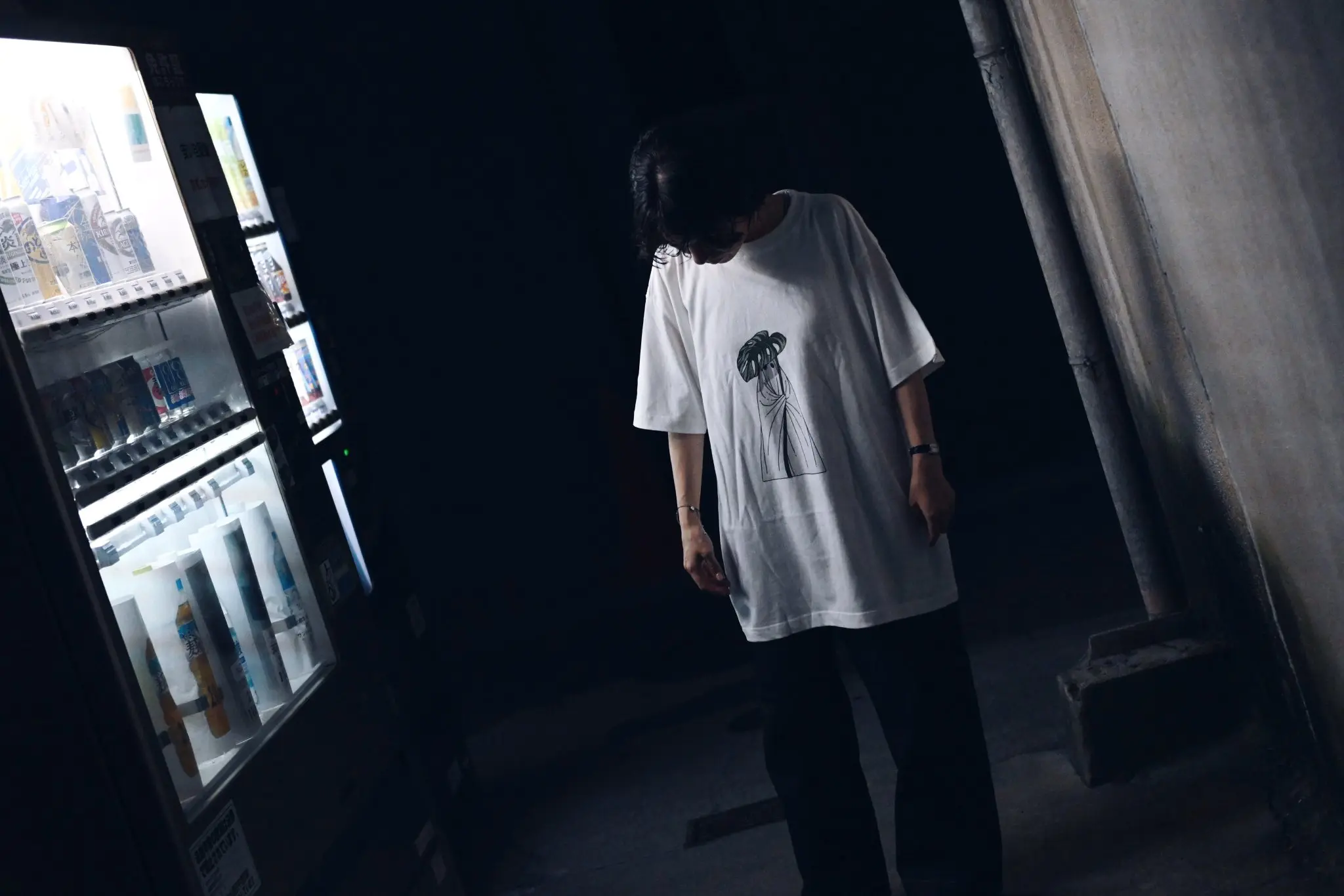 SUZURI オリジナルTシャツ「傘オバケ」 3